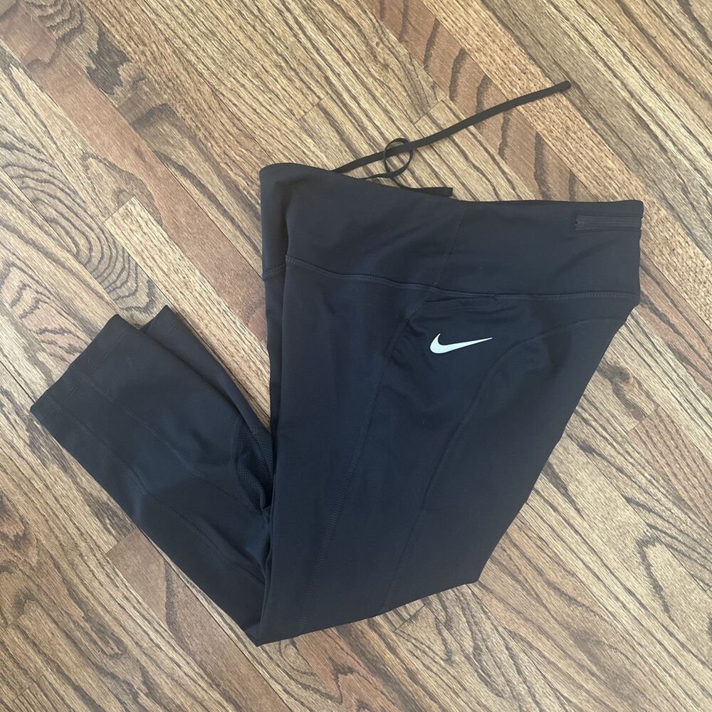 NEW Nike Dri-Fit Tight Fit Capri Workout Gym Running Training Leggings Black -M